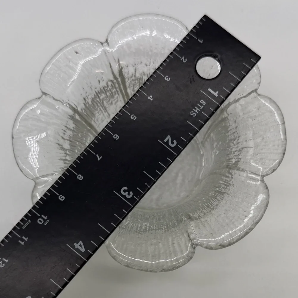 Vtg Finnish Art Glass Scalloped Petal Bowl Dish MCM light blue cerium UV glow